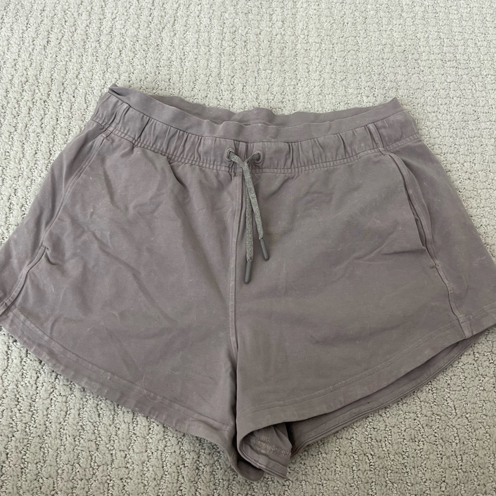 Purple tie dye Inner glow high-rise short 3”